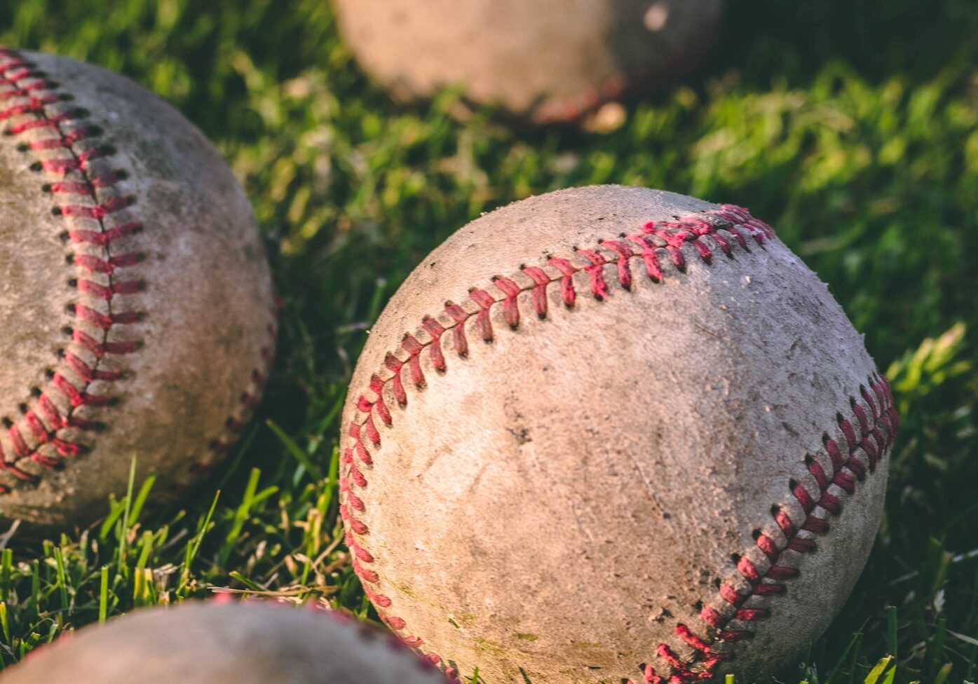 balls-baseball-close-up-1308713
